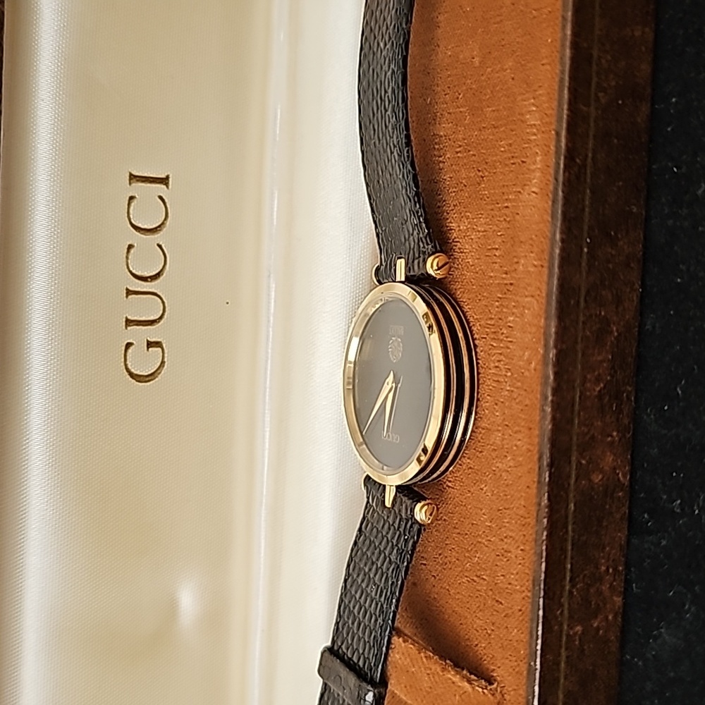 BALLYS GUCCI WATCH IN ORIGINAL BOX AND PACKAGING
